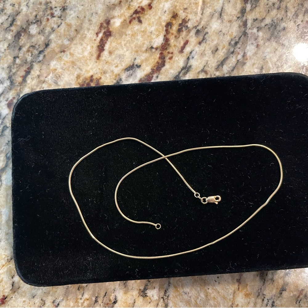 14 k gold necklace